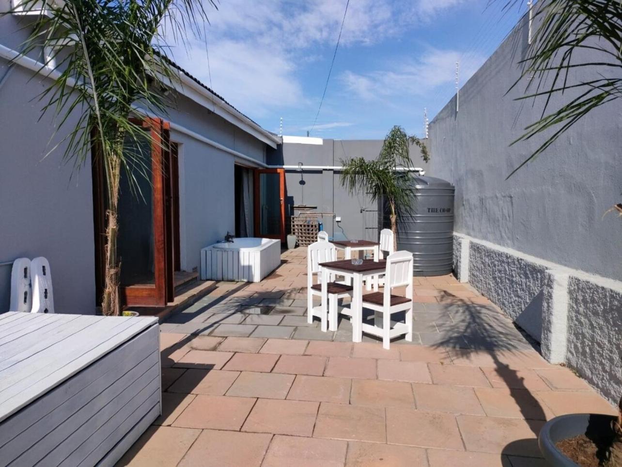 Villa Luxury Living On Westview à Port Elizabeth Extérieur photo