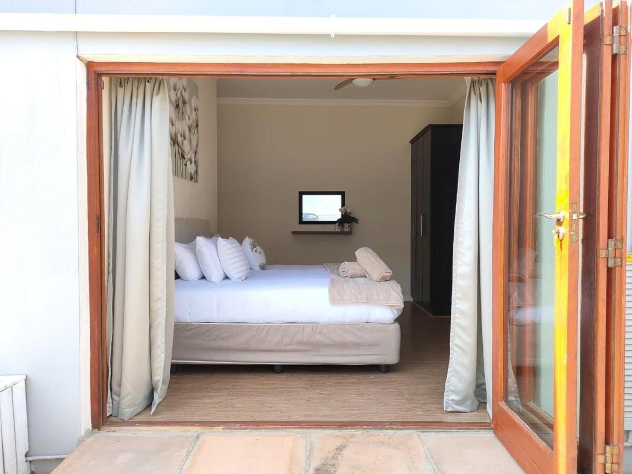 Villa Luxury Living On Westview à Port Elizabeth Extérieur photo