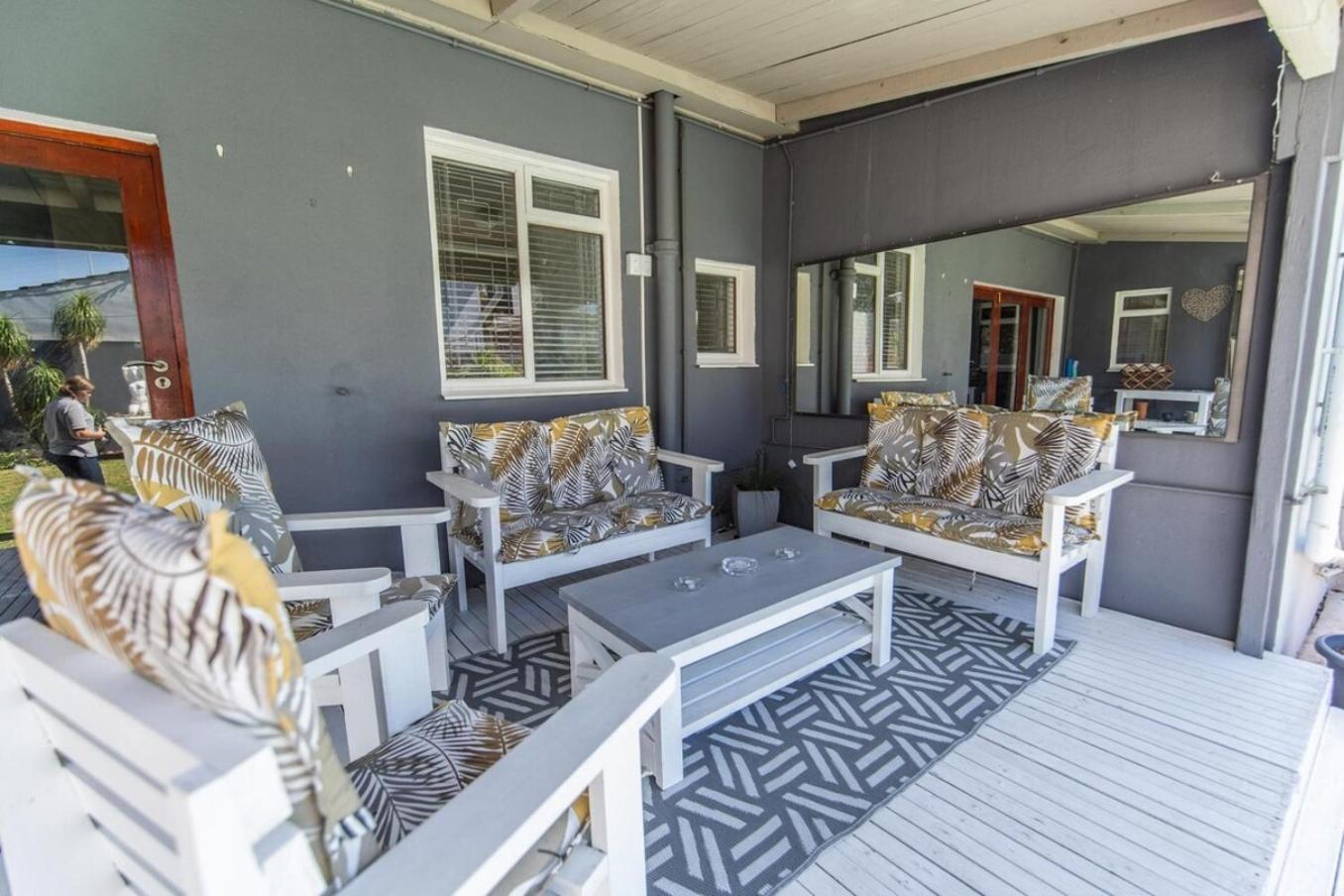 Villa Luxury Living On Westview à Port Elizabeth Extérieur photo